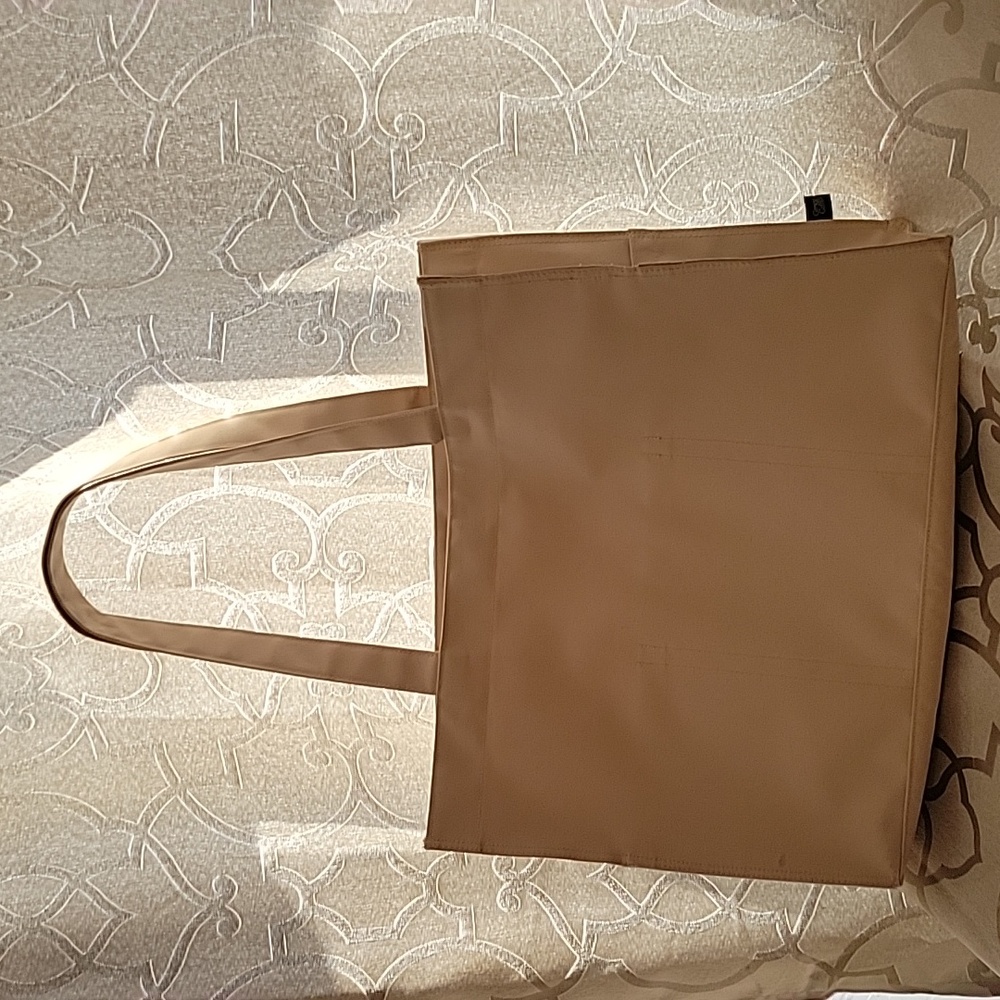 Thomas Kinkade Tote - Picture 7 of 13